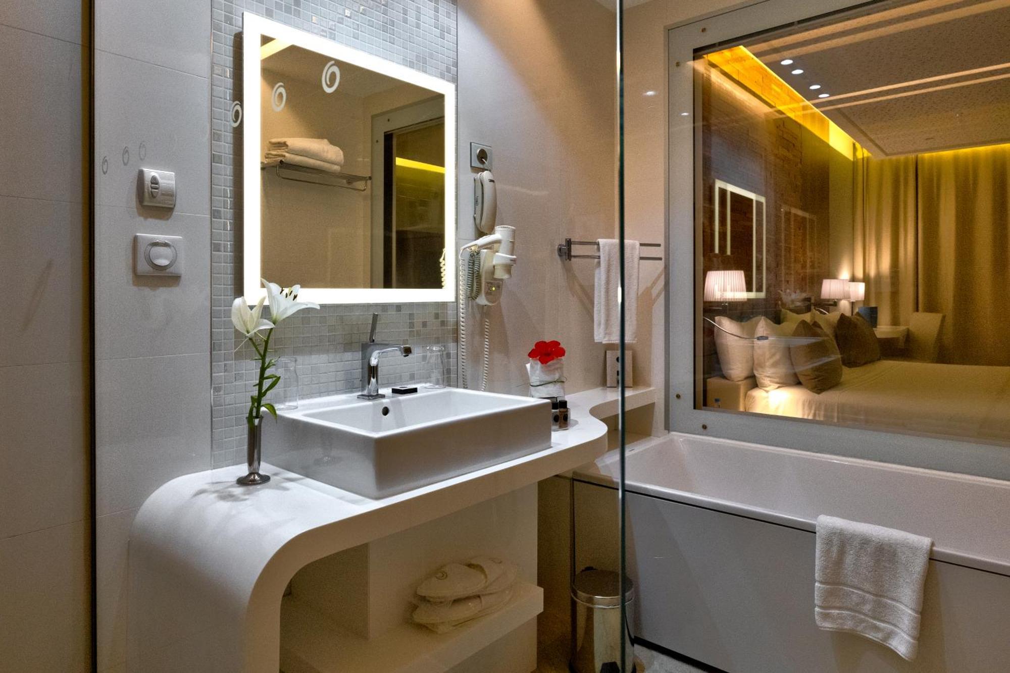 La Cigale Tabarka Hotel Eksteriør billede Bathroom